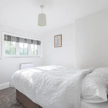 3 Bed In Kiplin 79275 Holiday home Great Langton