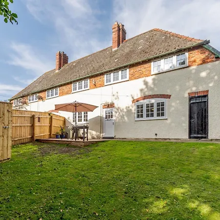 3 Bed In Kiplin 79275 * Great Langton